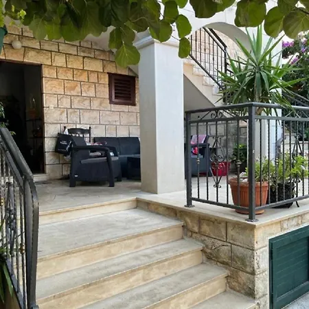 Apartment Dragi